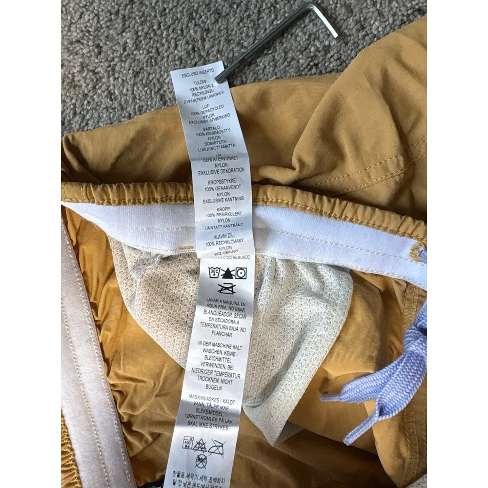 Patagonia Baggies Shorts Men's Small Solid Orange 4